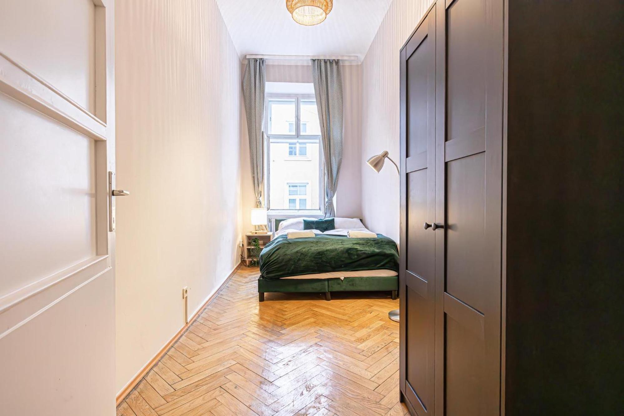 Comfortable 2br & 1lr In Apartment Wien